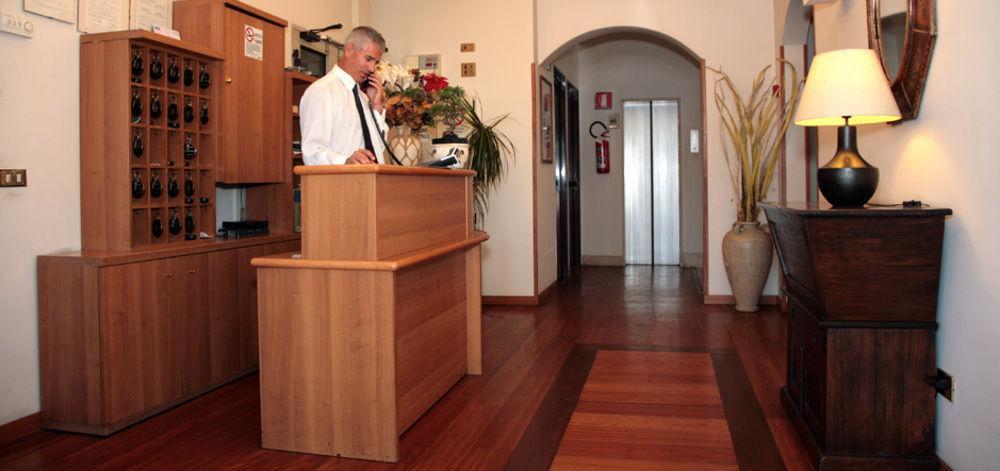 Hotel Industrial Rome Bagian luar foto