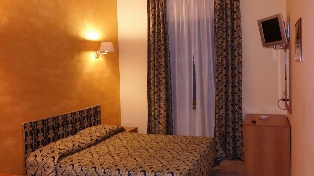 Hotel Industrial Rome Bagian luar foto